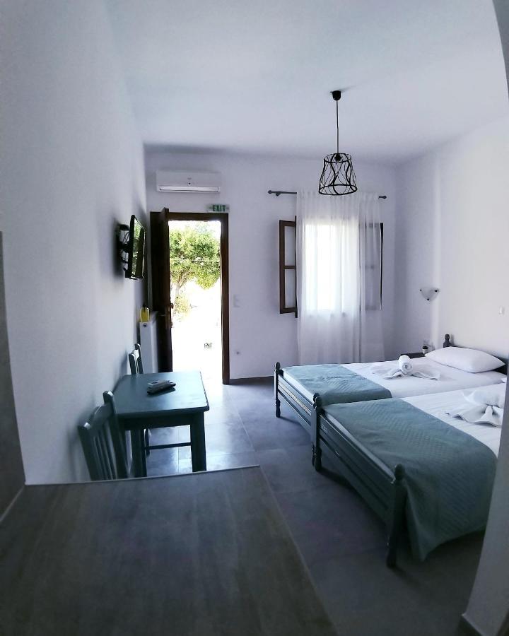 Mavrikou Helen Apartments Szkírosz Kültér fotó