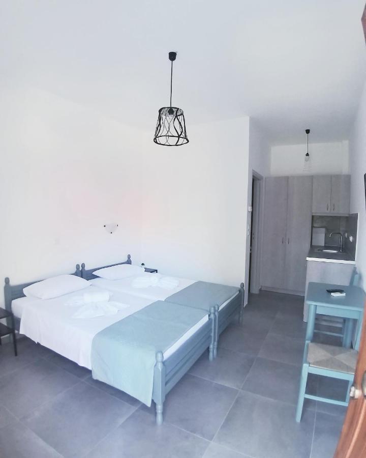 Mavrikou Helen Apartments Szkírosz Kültér fotó