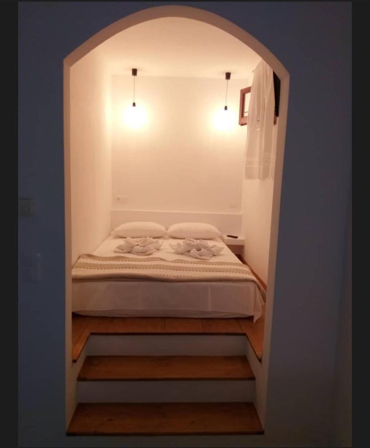 Mavrikou Helen Apartments Szkírosz Kültér fotó